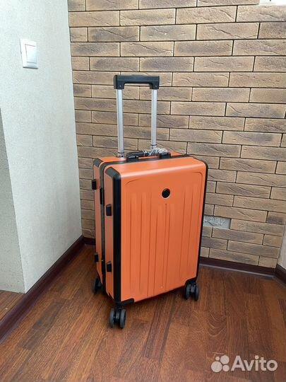 Чемодан на колесах