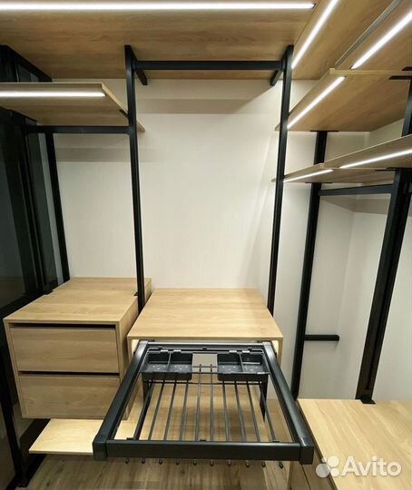 Гардеробная высота 260