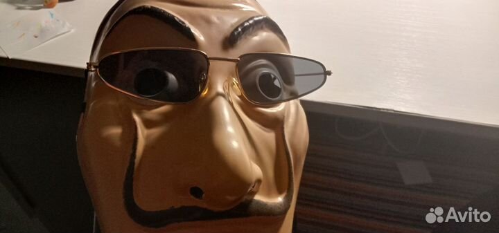 Солнцезащитные очки