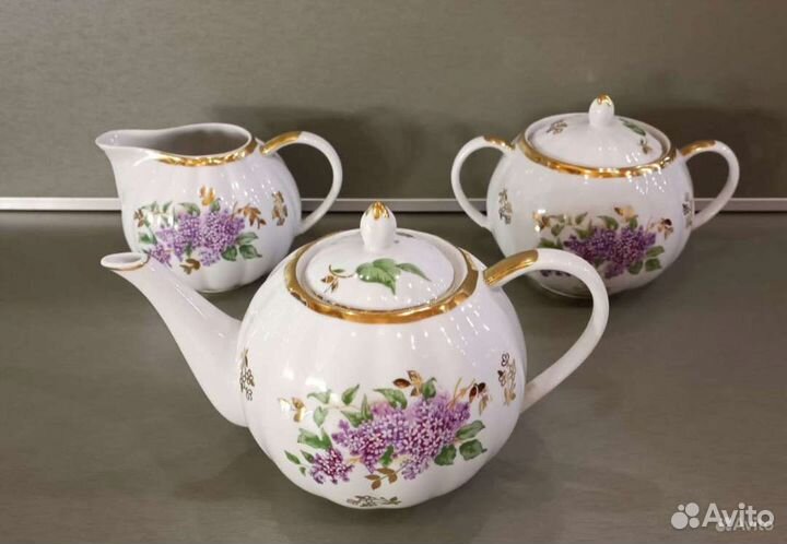 Остатки от чайного сервиза Сирень