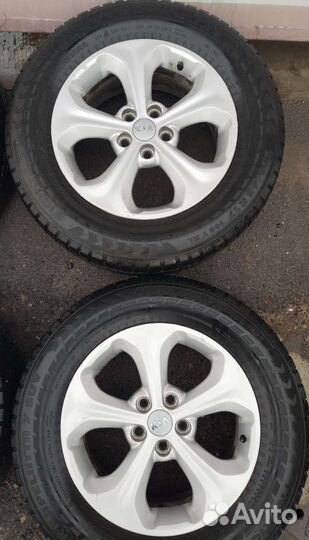 Kia Sorento 235/65R17