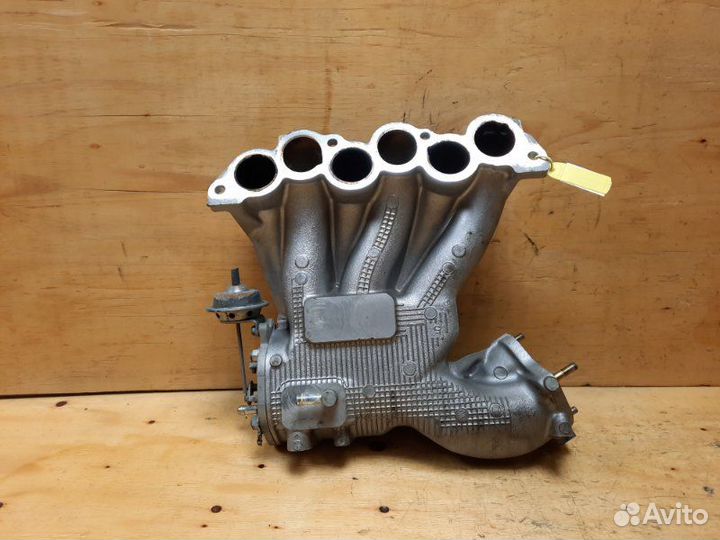 Коллектор впускной Toyota Alphard MNH10W 1mzfe