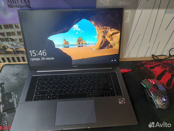 Huawei matebook d16