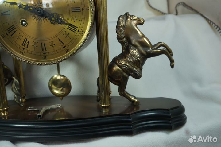 Часы настольные,каминные