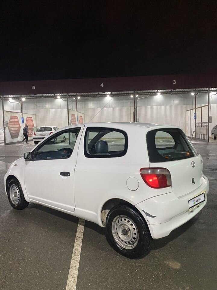 Toyota Vitz: фото владельца