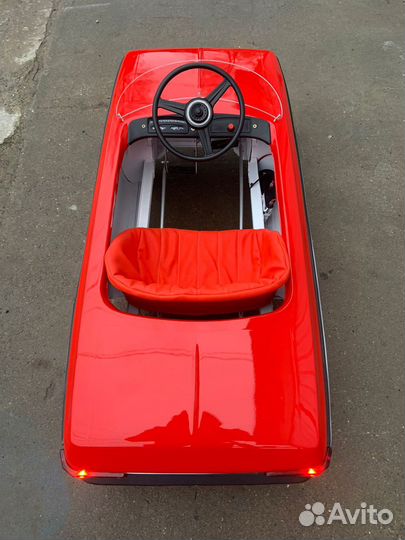 Педальный Москвич СССР после реставрации