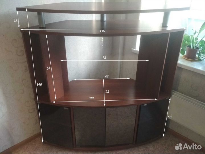 Тумба под телевизор угловая