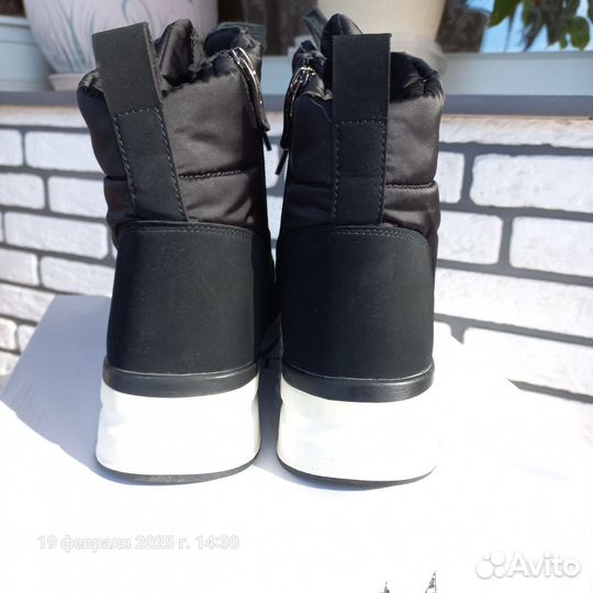 Ботинки женские зимние, демисезонные 39