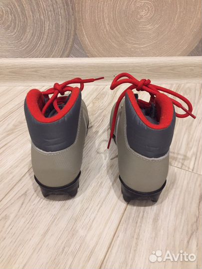 Лыжные ботинки 27