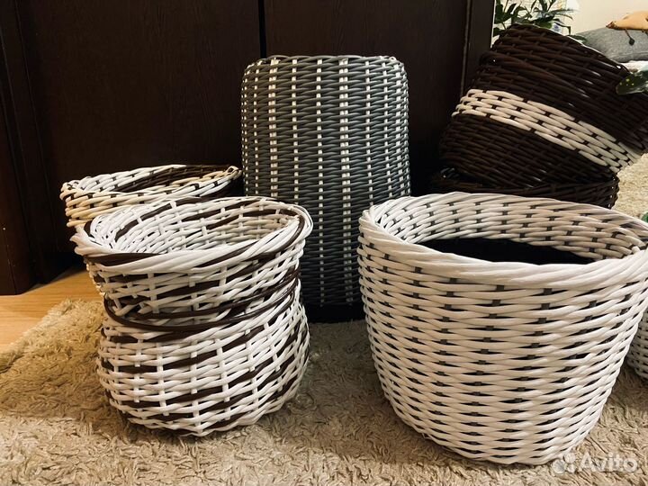 Кашпо из искуственного ротанга