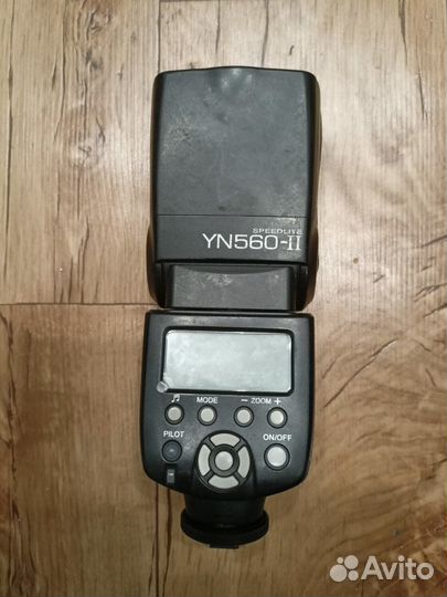 Универсальная вспышка yongnuo - 560 для камеры