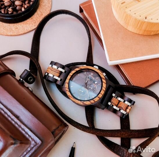 Часы из экзотической древесины - подарок мужчине