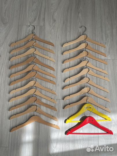 Вешалки плечики детские и взрослые
