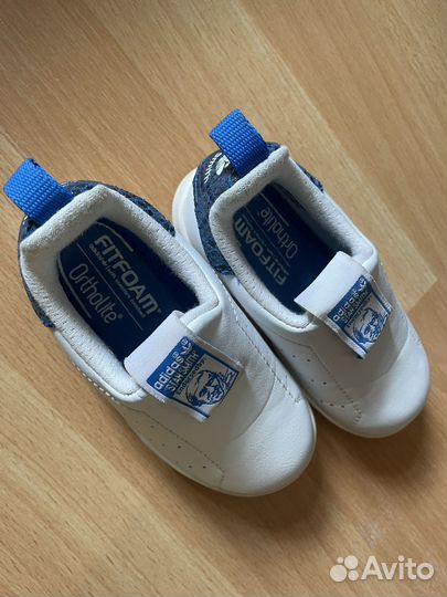 Кроссовки adidas