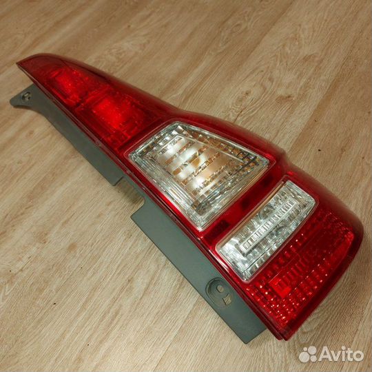 Фонарь задний правый Honda Cr-V 3 2007-2012