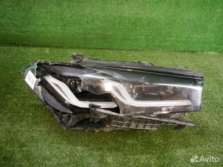 Фара правая BMW 5-Series/M5