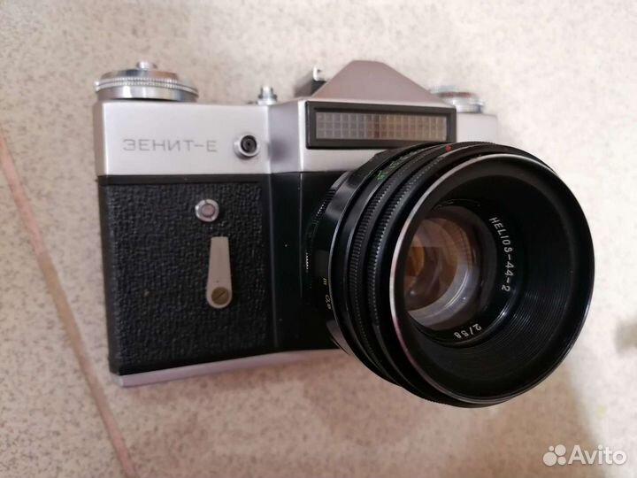 Плёночный фотоаппарат Зенит Е СССР