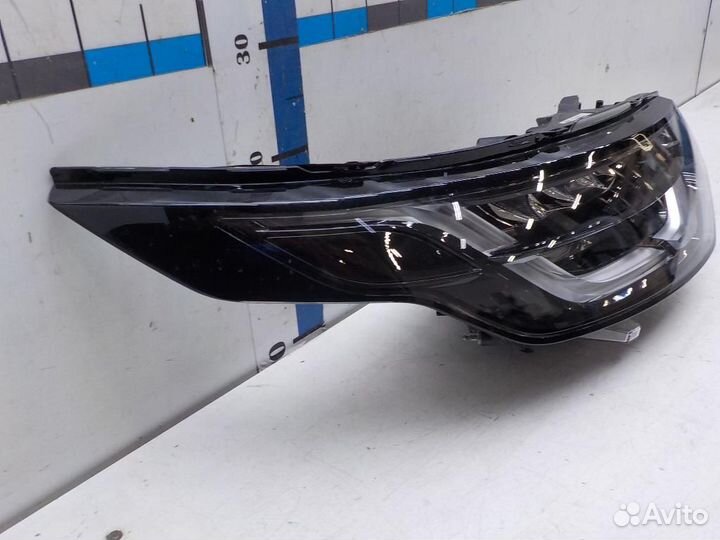 Фара правая Land Rover Discovery V