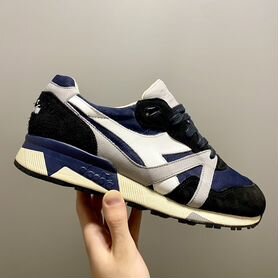 diadora