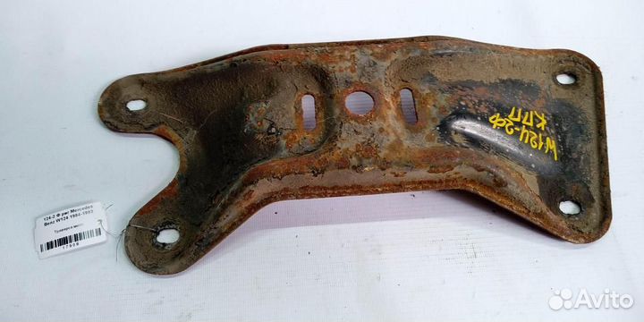 Траверса МКПП mersedesbenz W124 84-93г