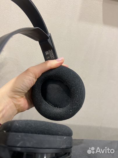 Беспроводные наушники sony TMR RF810r