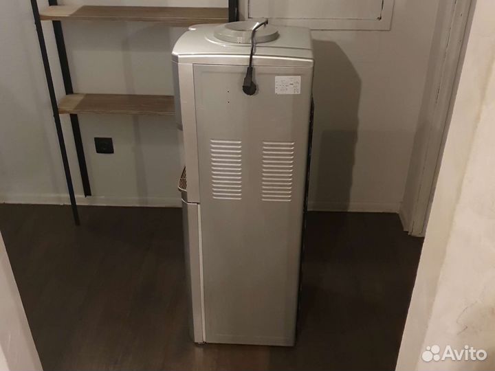 Кулер для воды напольный бу