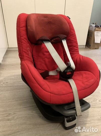 Автомобильное детское кресло maxi cosi 3 в 1