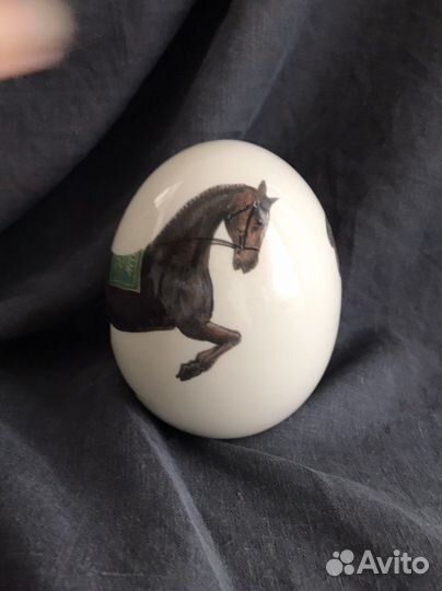 Фаянсовое яйцо Франция
