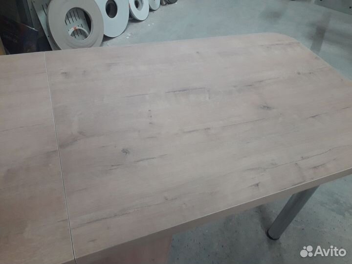 Кухонный стол