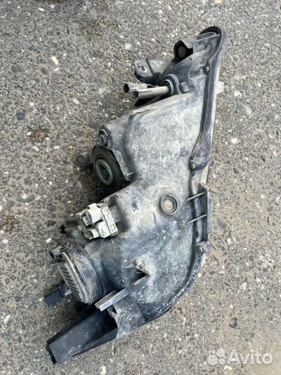 Фары на toyota camry 50