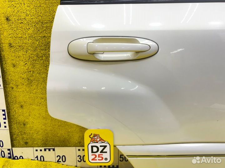 Дверь боковая задняя правая Toyota Land