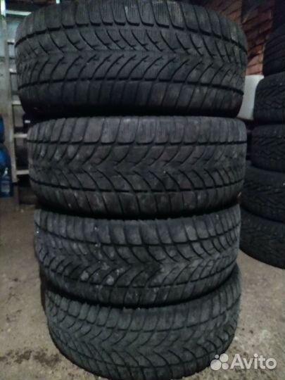 Dunlop SP Winter Sport 4D 235/50 R18 97V