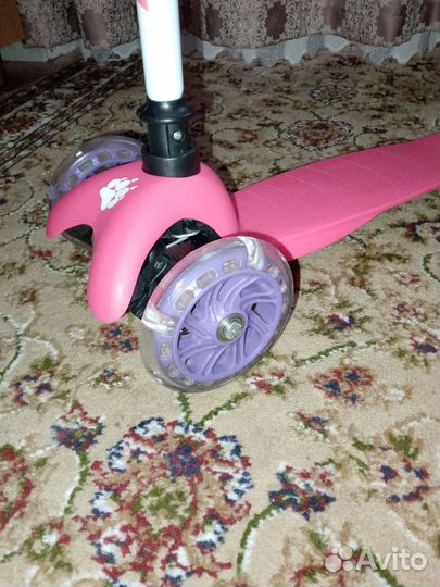 Самокат трёхколёсный новый