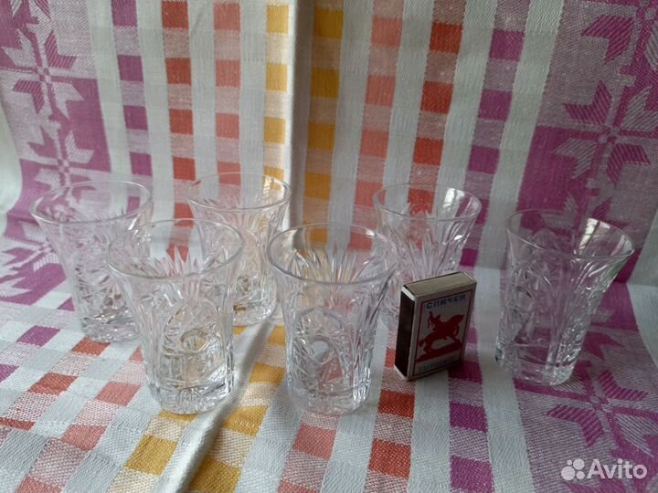 Хрустальная посуда, рюмки, салатники