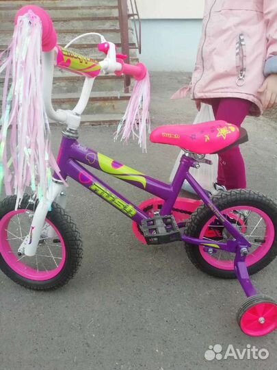 Детский трехколесный велосипед новый