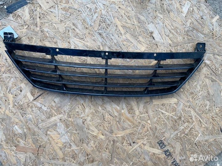 Решетка бампера передняя Hyundai Ix35