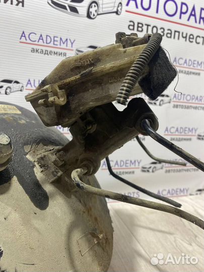 Вакуумный усилитель тормозов Peugeot 206