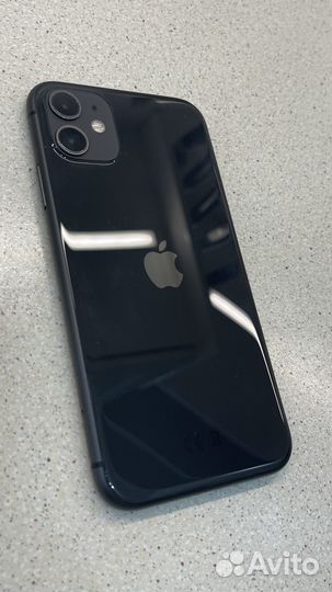 Телефон iPhone 11