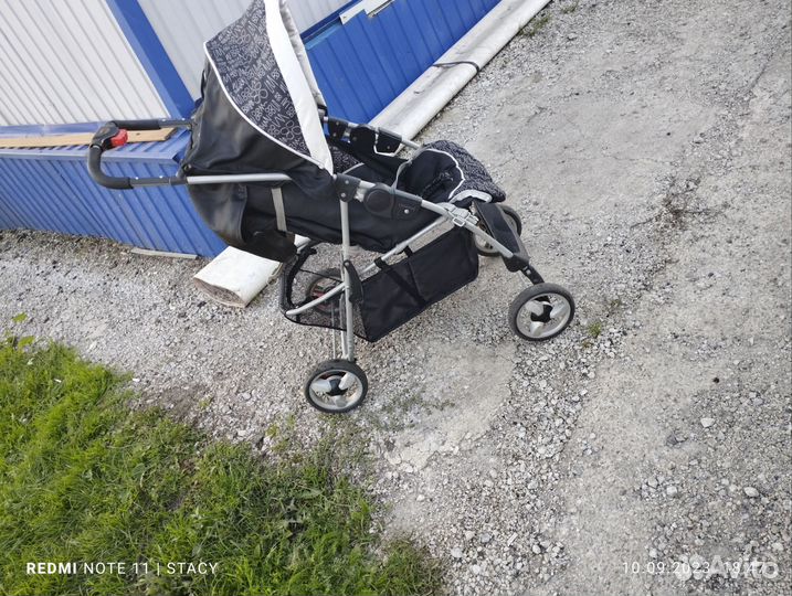 Прогулочная коляска