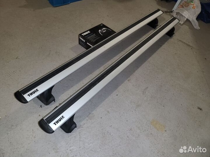 Thule багажник дуги на Ford Explorer