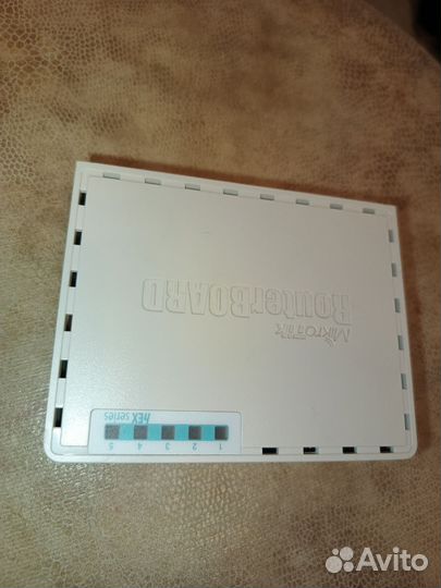 Mikrotik hEX rb750gr3