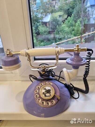 Дисковый старый телефон советский