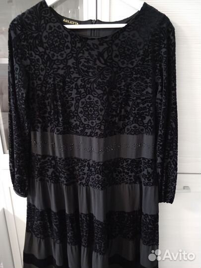 Бархатное платье 48