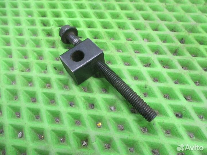 Болт натяжения ремня генератора Kia Rio 3 (UB\QB)