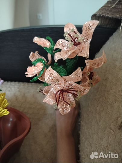 Цветы из бисера