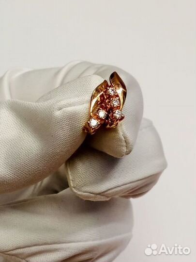 Серьги с синтетическим камнем Золото