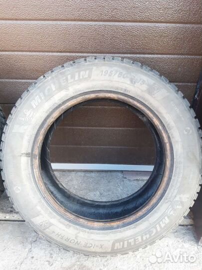 Michelin X-Ice North 4 195/60 R15 92