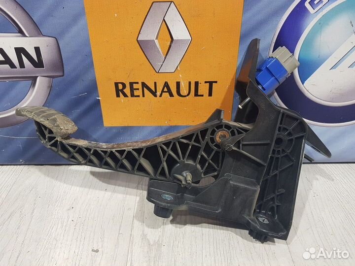Педаль сцепления Renault duster