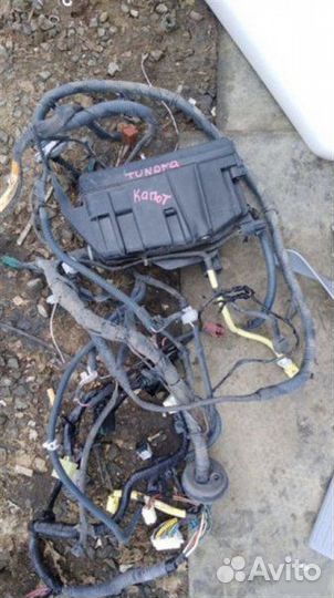 Проводка моторного отсека Toyota Tundra UCK40 2UZ