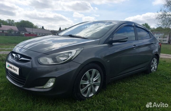 Hyundai Solaris 1.6 AT, 2012, 210 000 км